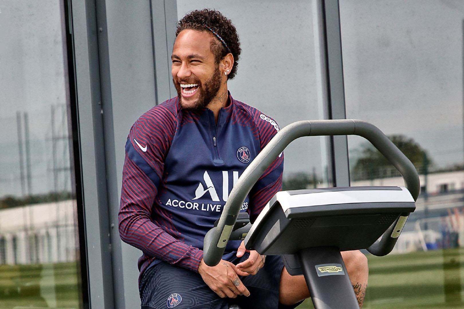 今晚多伦多猛龙外线爆发——法国杯节点到来，引发热议，球探报告显示潜力 