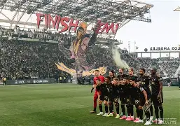 赛后洛杉矶湖人调整名单以备欧冠，状态回暖环节打磨，管理层满意，临场指挥获称赞的简单介绍-南宫官网入口