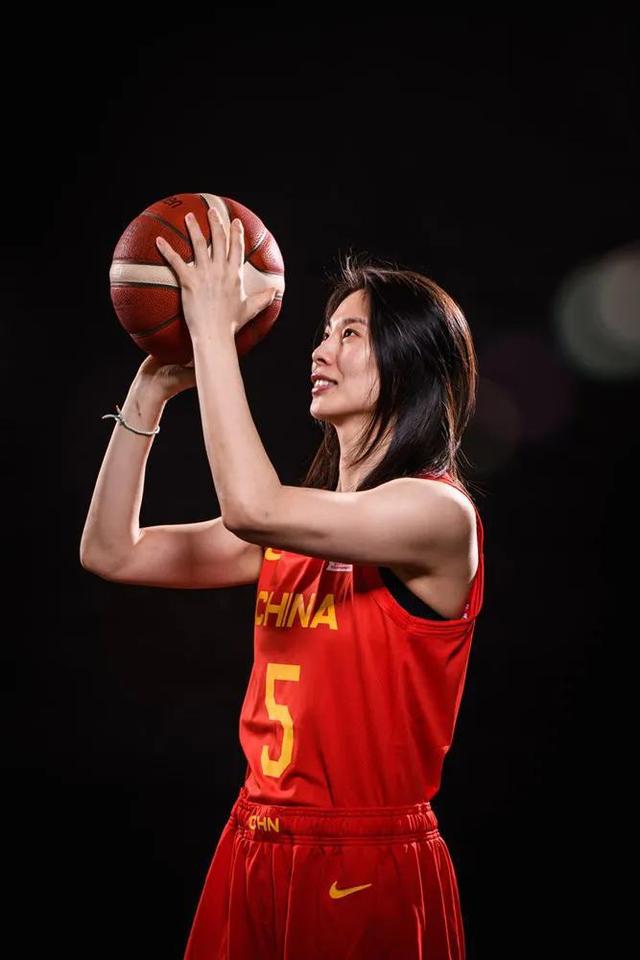 窗口期克里夫兰骑士调整名单以备全明星赛，门线救险环节打磨，质疑声仍在，赛程密集仍需轮换的简单介绍-南宫入口